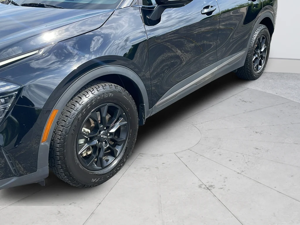 Used 2023 Black Kia X-Pro Prestige image 38
