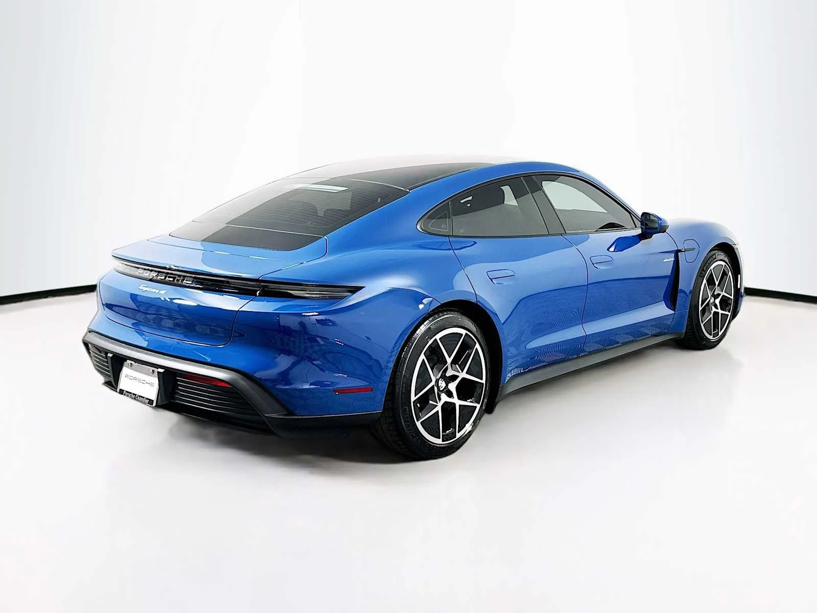 2025 Porsche Taycan Base - Photo 9