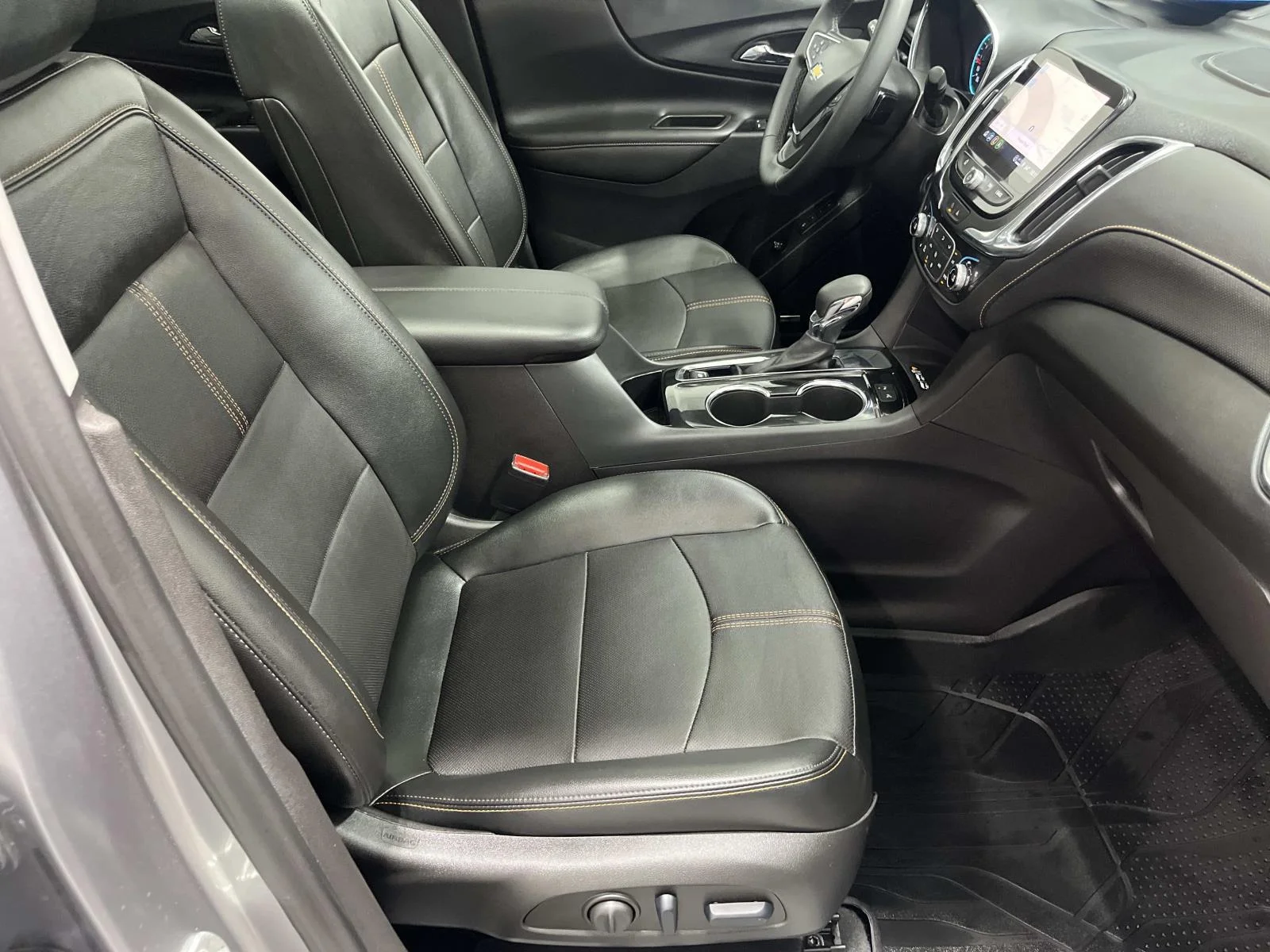 Used 2024 Sterling Gray Metallic Chevrolet Premier image 32