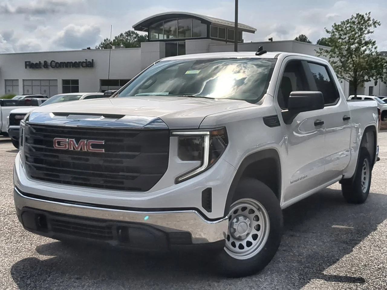 New 2026 Summit White GMC Pro image 1