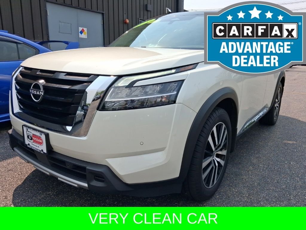 Used 2023 White Nissan Platinum image 1