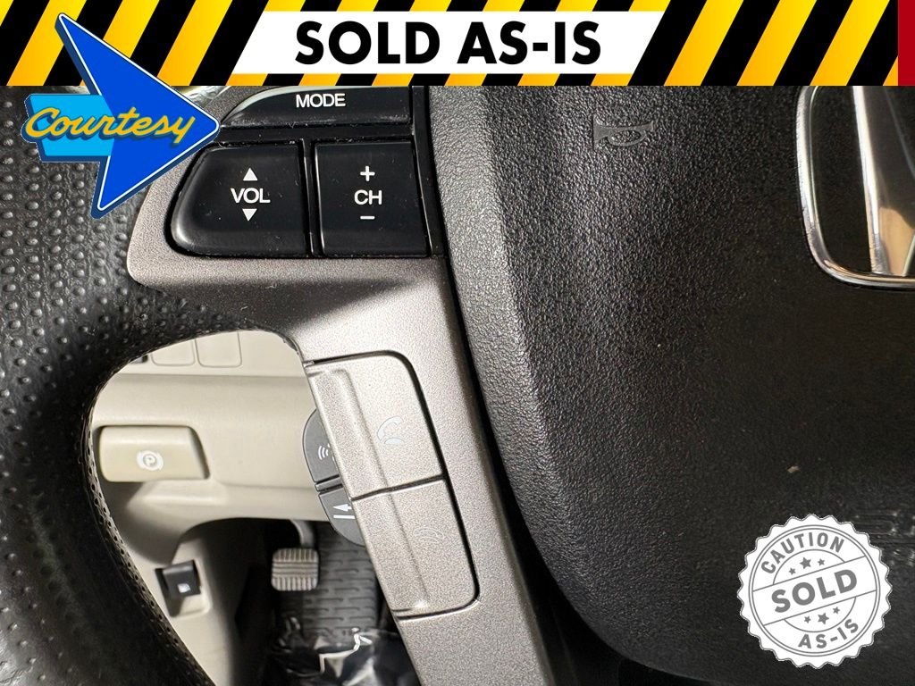 Used 2014 Silver Honda LX image 23