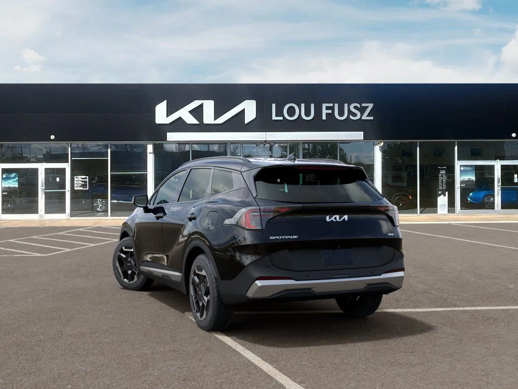 New 2027 Fusion Black Kia S image 4
