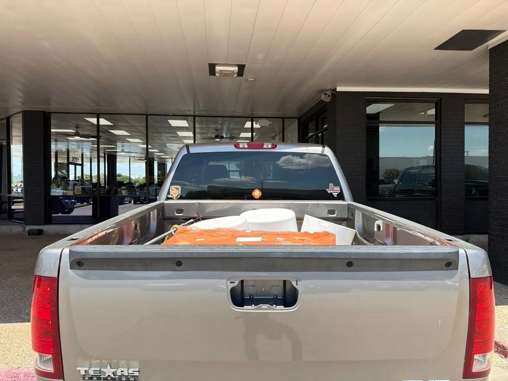Used 2007 Gray GMC SL image 6