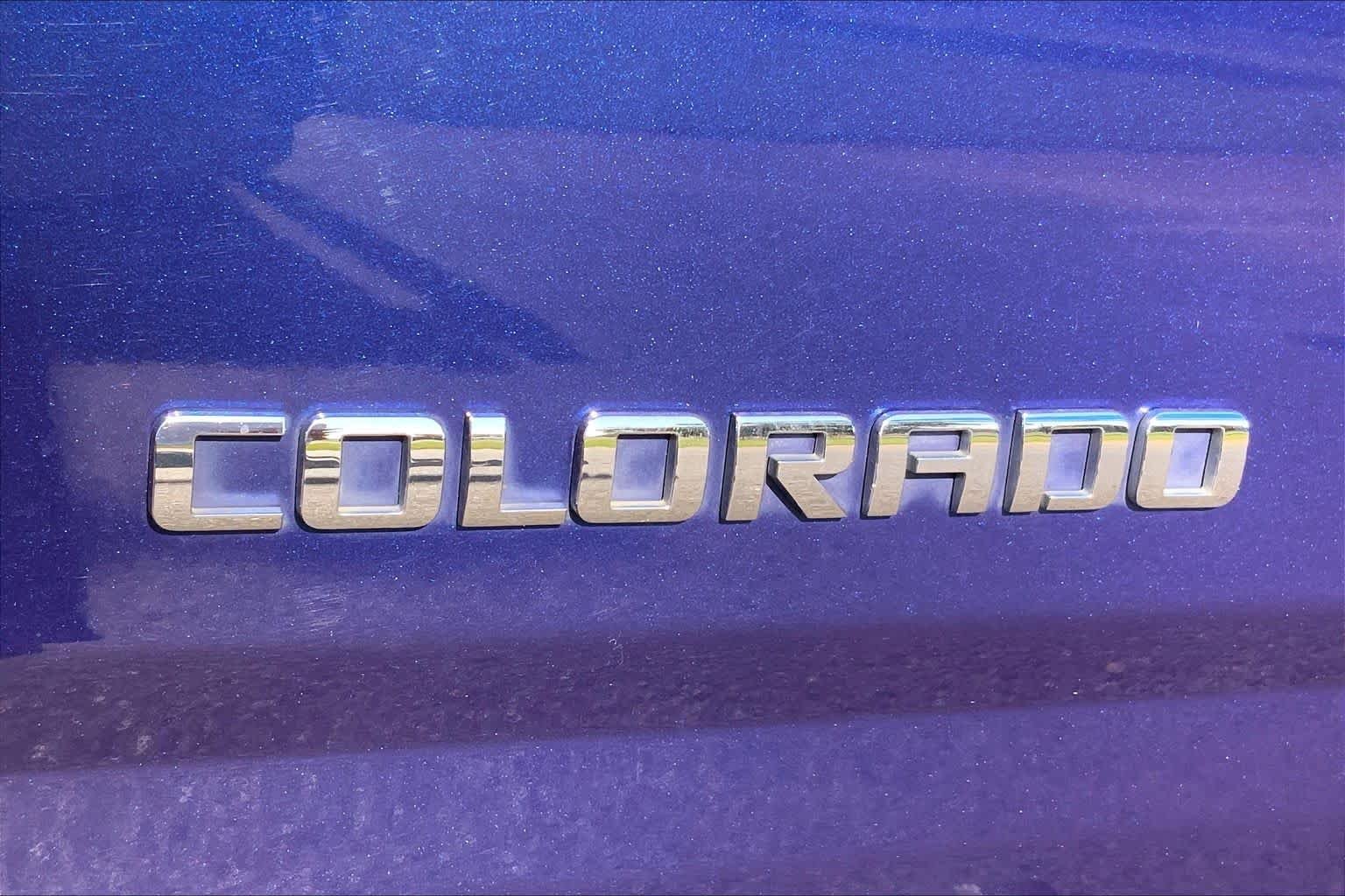 Used 2016 Laser Blue Chevrolet 4WD Z71 image 31