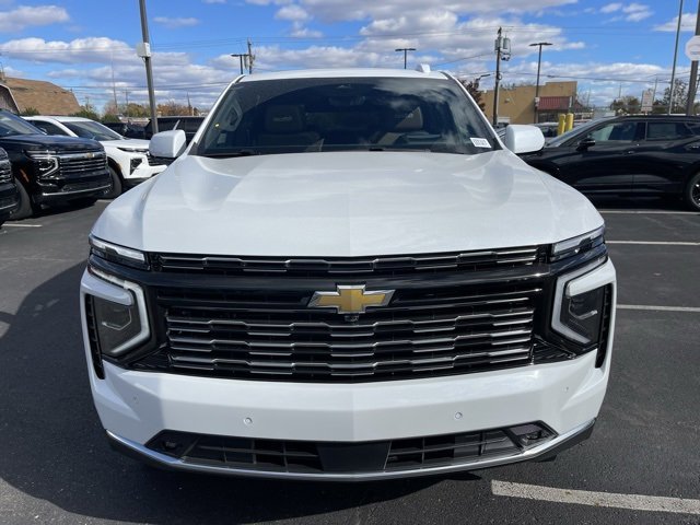 2026 Chevrolet Suburban High Country photo 2