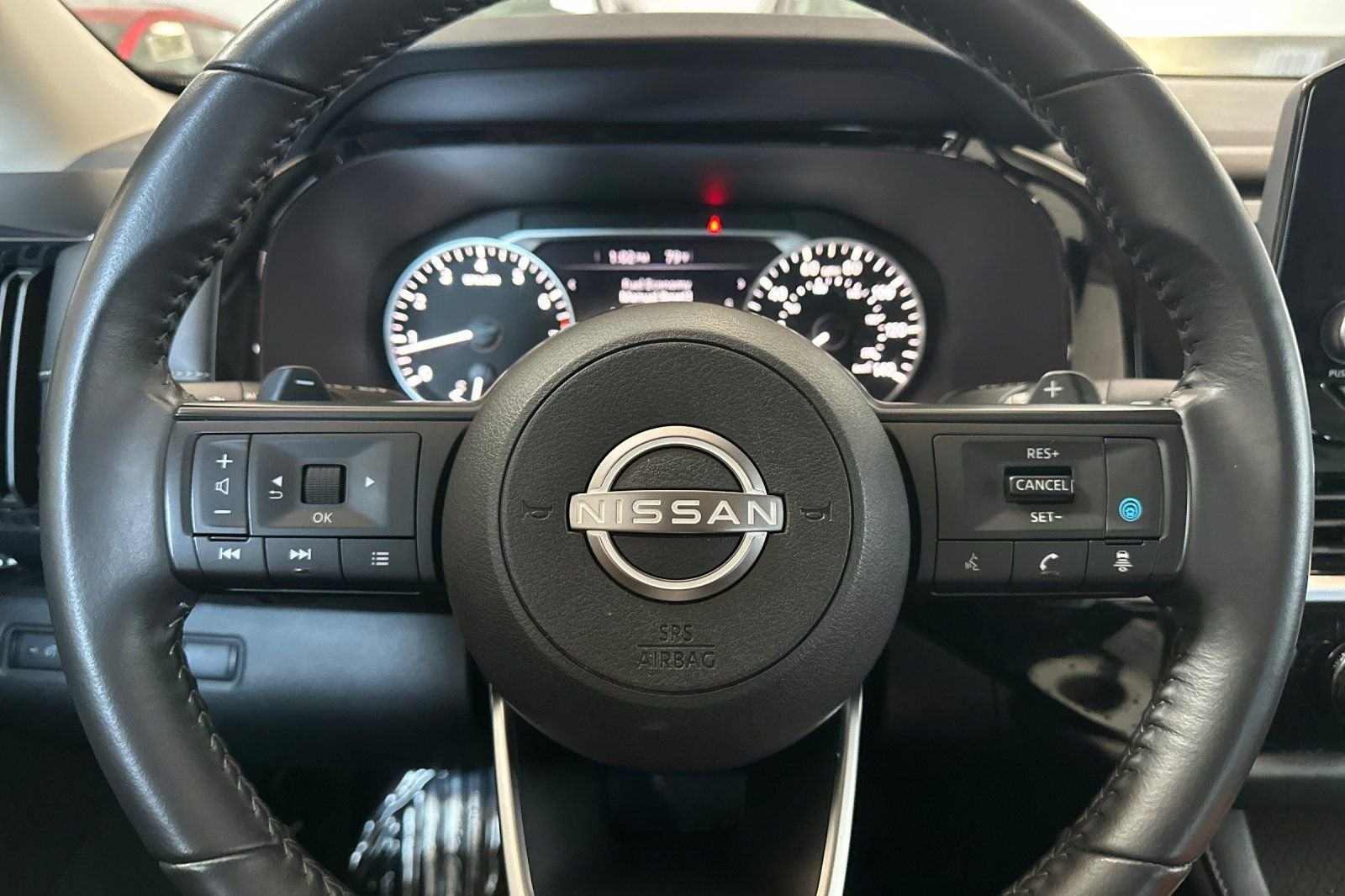 Used 2024 Silver Nissan SV image 25