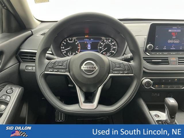 Used 2020 Super Black Nissan 2.5 S image 21