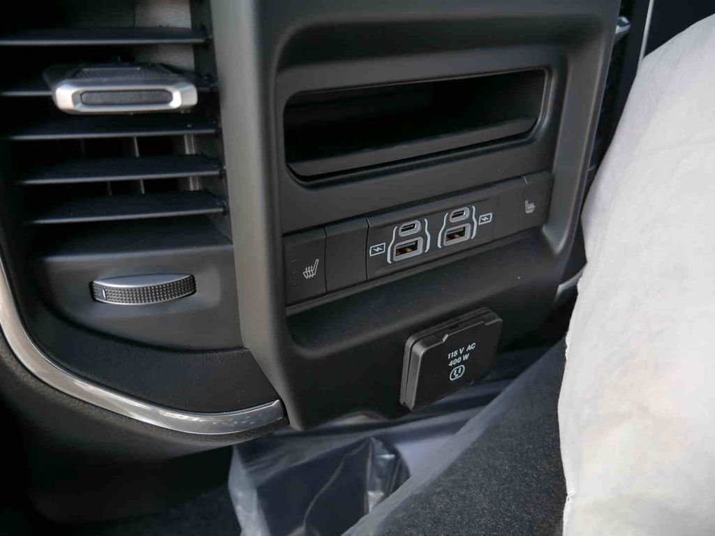 New 2026 Bright White Clear-Coat Exterior Paint RAM LARAMIE image 24