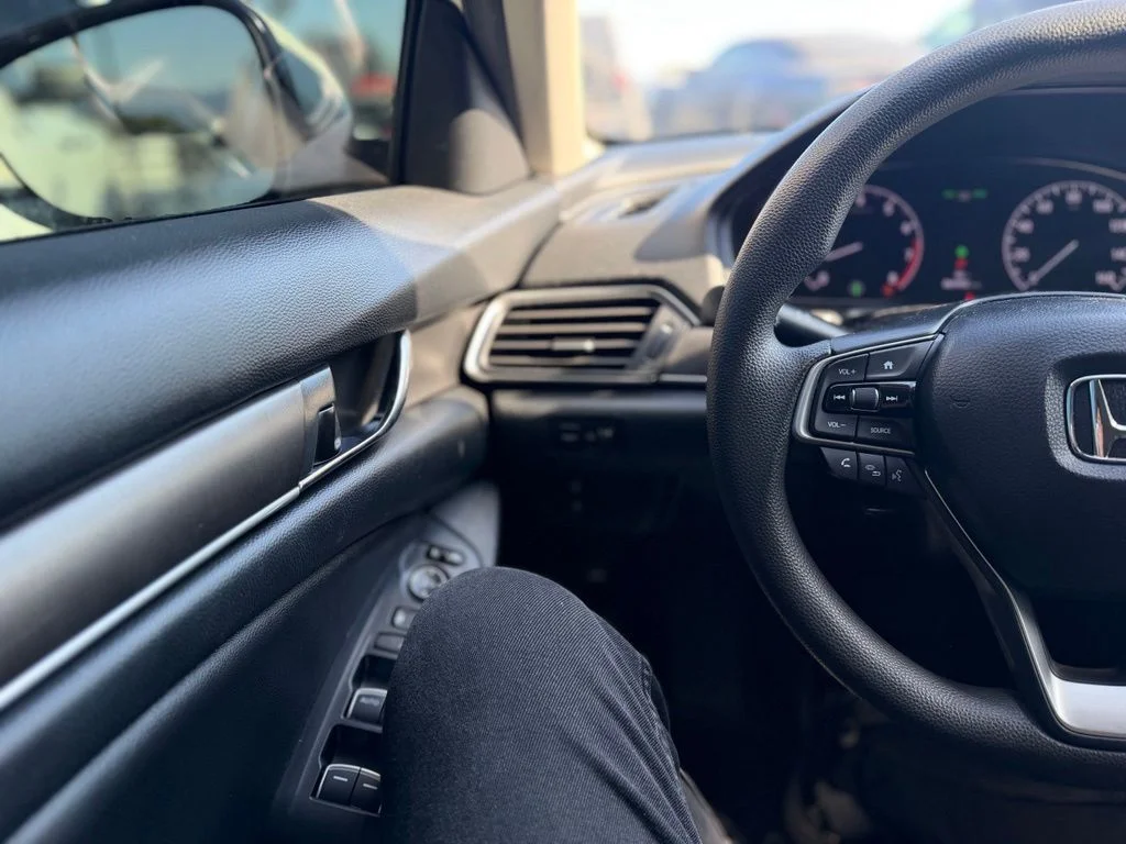 Used 2020 White Honda LX image 7