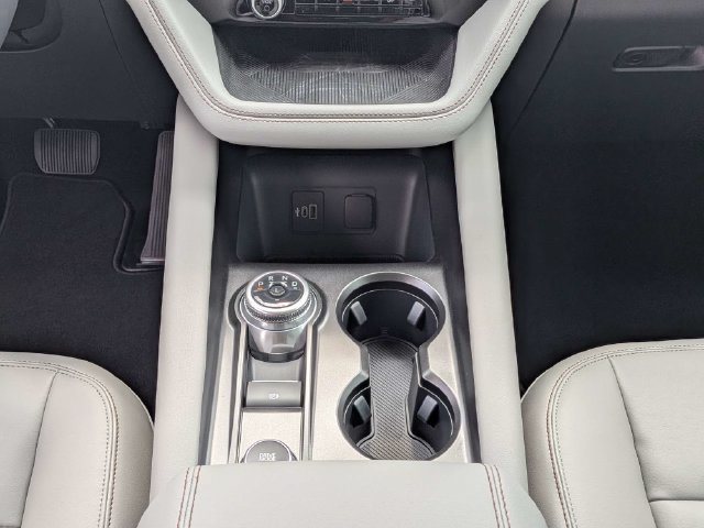 2026 Ford Explorer Active - Photo 17
