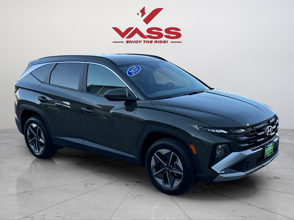 Certified Used 2025 Green Hyundai SEL image 7