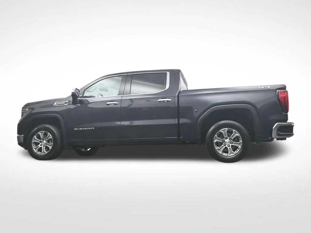 Used 2025 Silver GMC SLT image 45