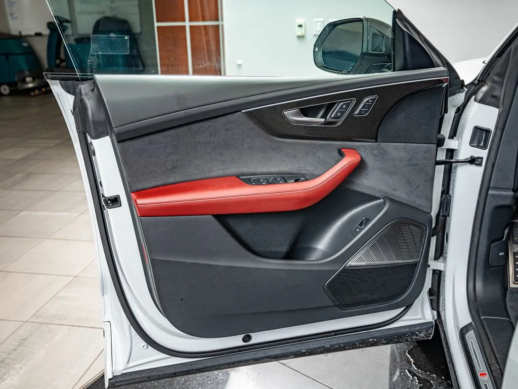 Used 2023 Glacier White Audi 4.0T Prestige image 25