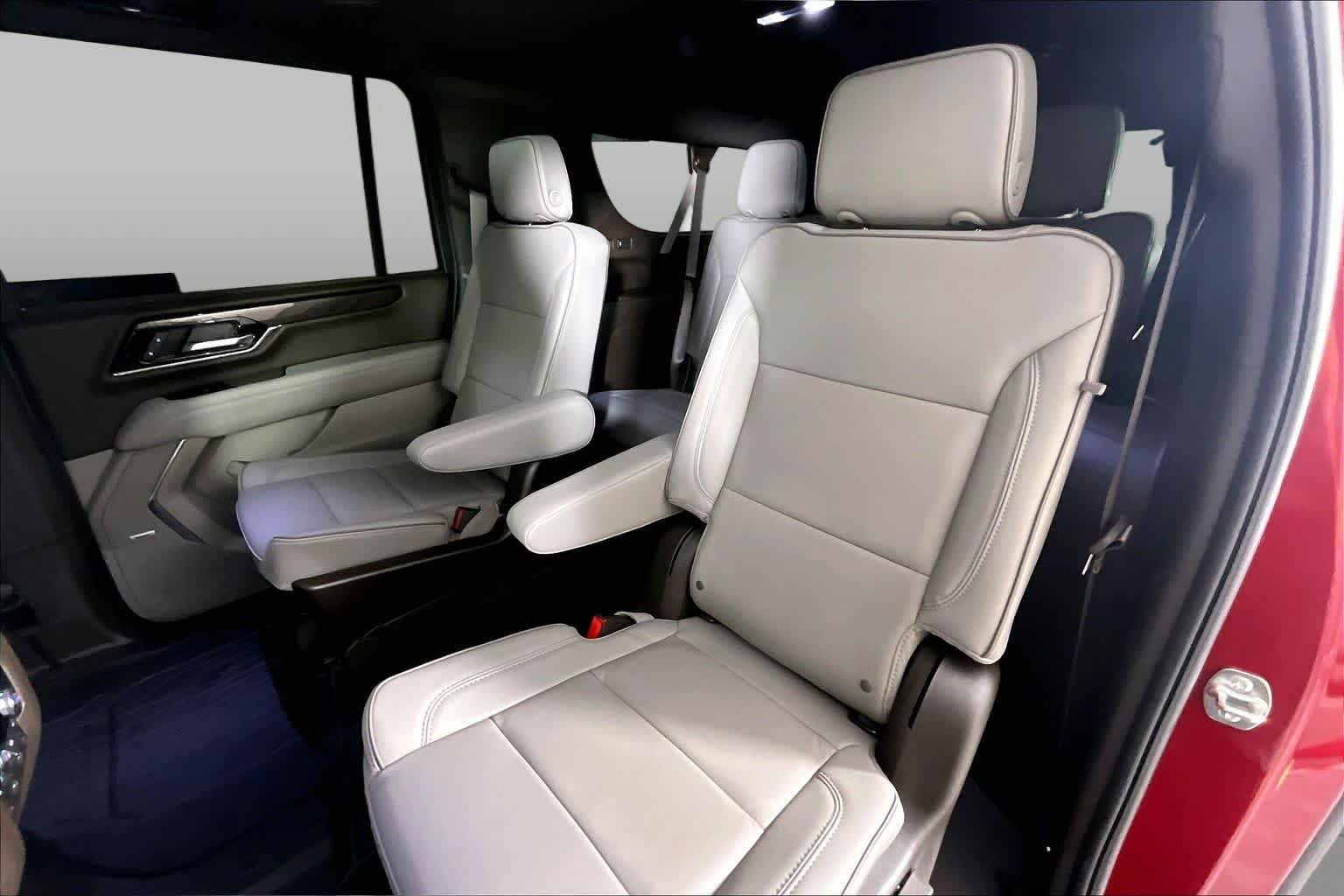 Used 2026 Volcanic Red Tintcoat GMC Elevation image 38
