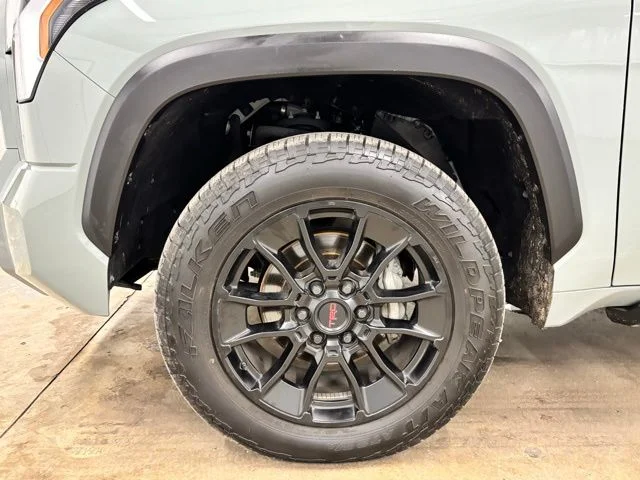 Used 2025  Toyota SR5 image 9