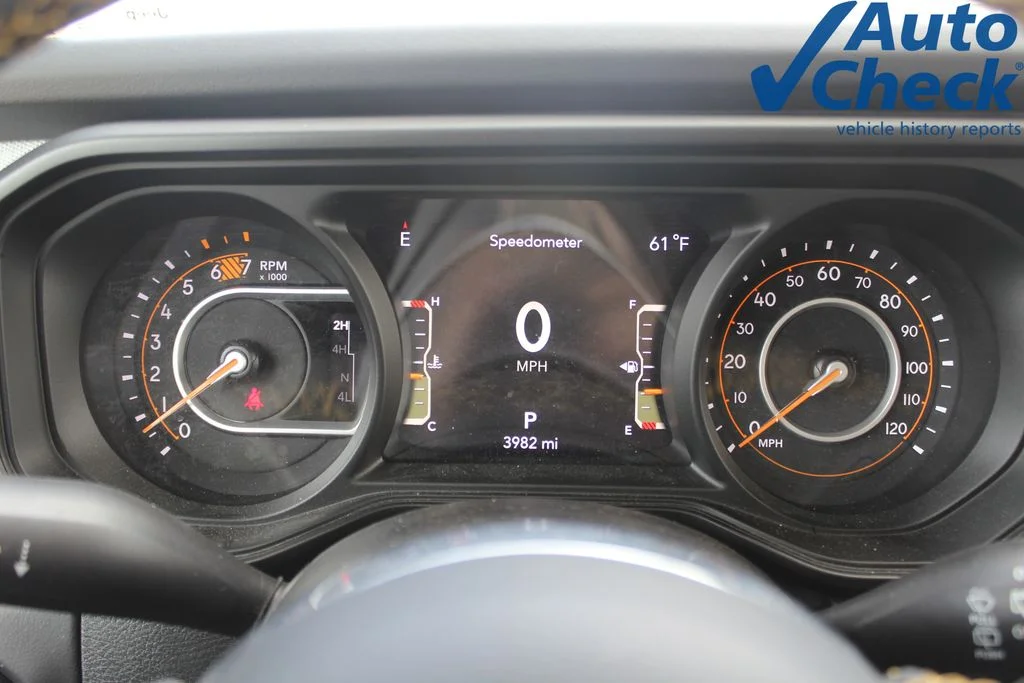 Used 2024 Black Jeep Sahara image 21
