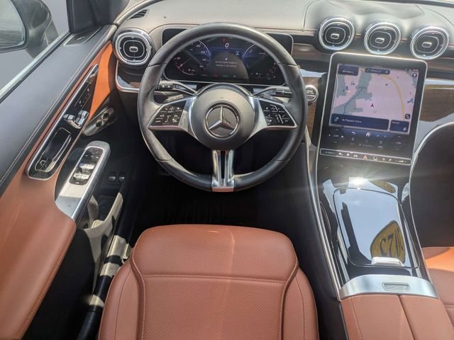 Used 2025  Mercedes-Benz GLC 350e image 17