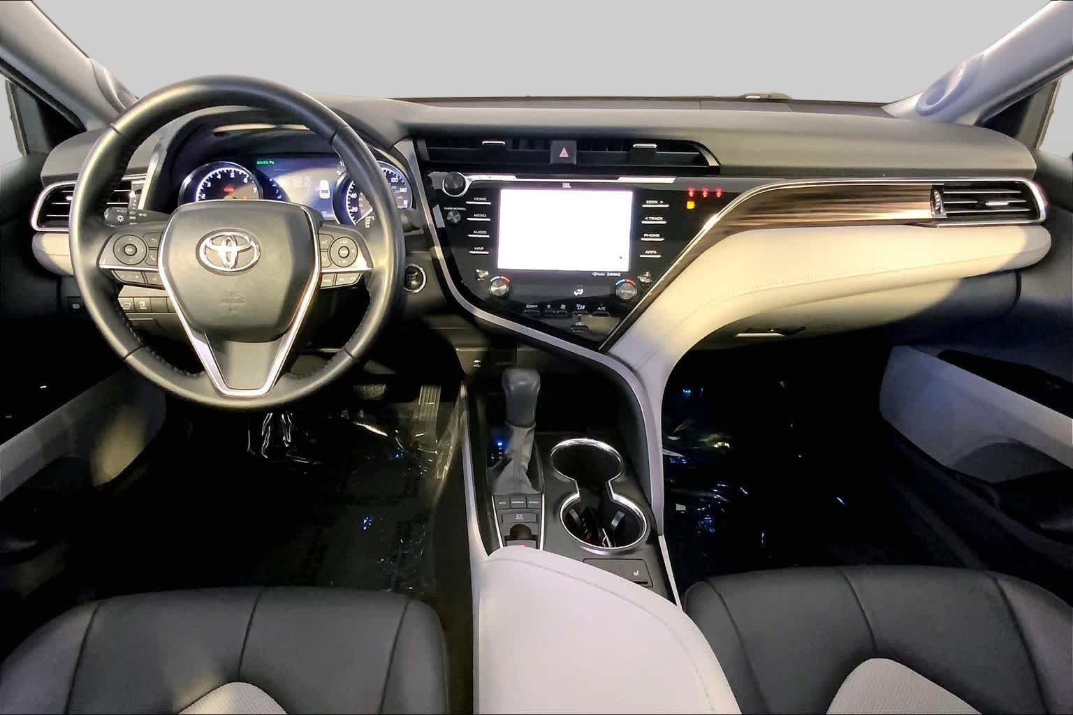 Used 2019 Celestial Silver Metallic Toyota XLE image 16