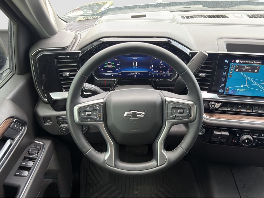 Used 2025 Black Chevrolet RST image 10