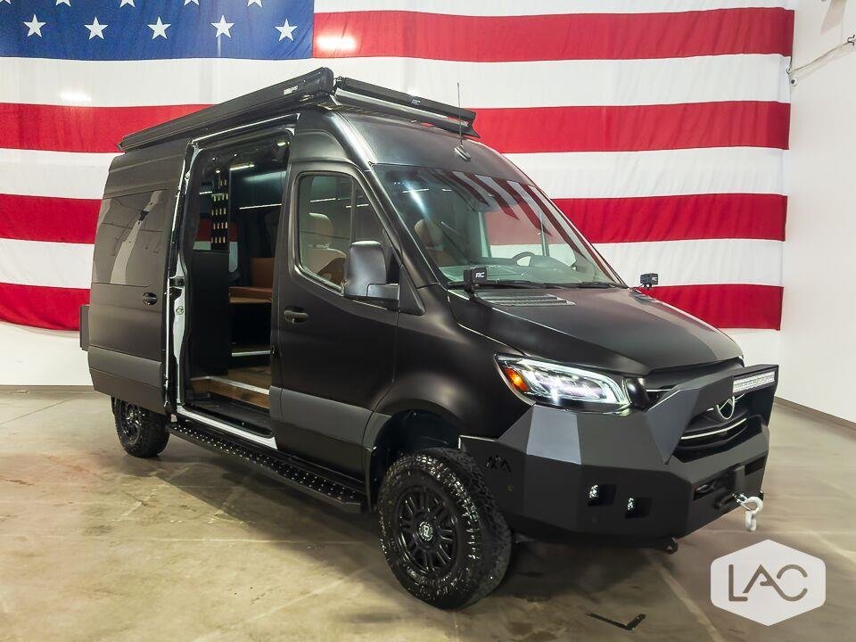 Used 2024 MATTE BLACK WRAP/ARTIC WHITE 27NORTH AWD | FALCON Shocks| Lithionics Batteries image 15