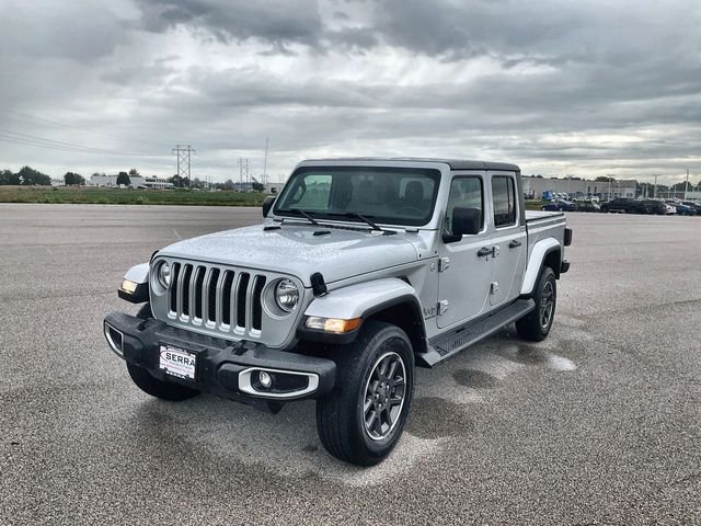 Used 2022 Silver Zynith Clearcoat Jeep Overland image 10