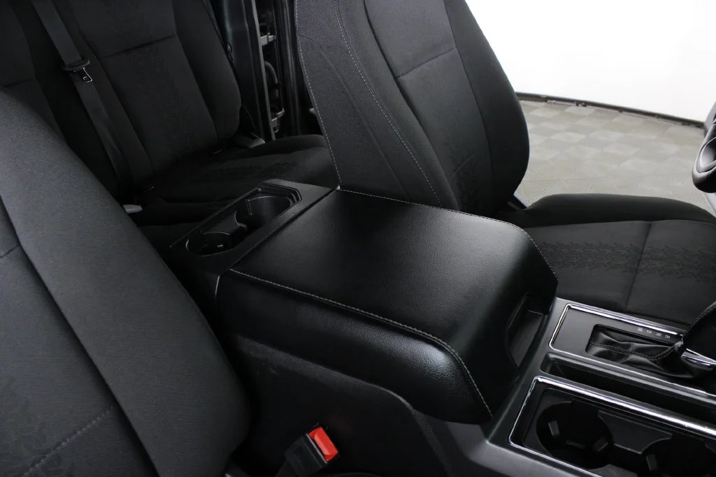 Used 2018 Gray Ford XLT image 14