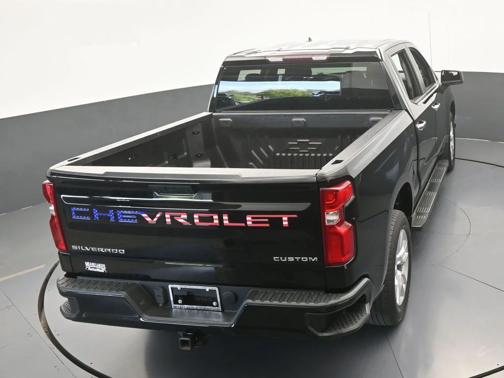 Used 2021 Black Chevrolet Custom image 43