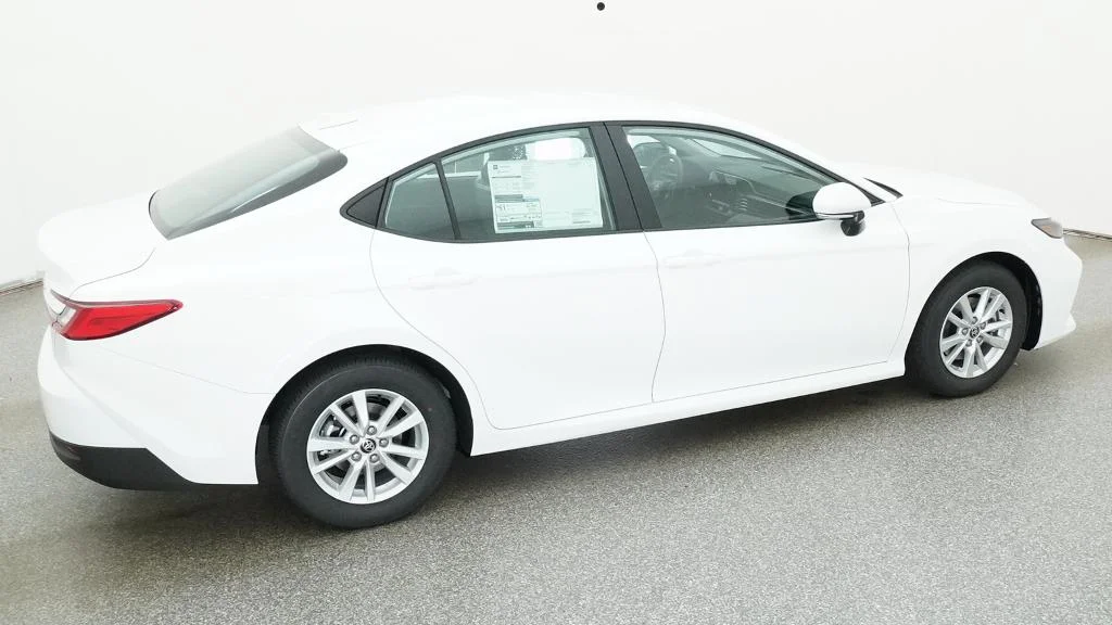 New 2026 Ice Cap Toyota LE image 16