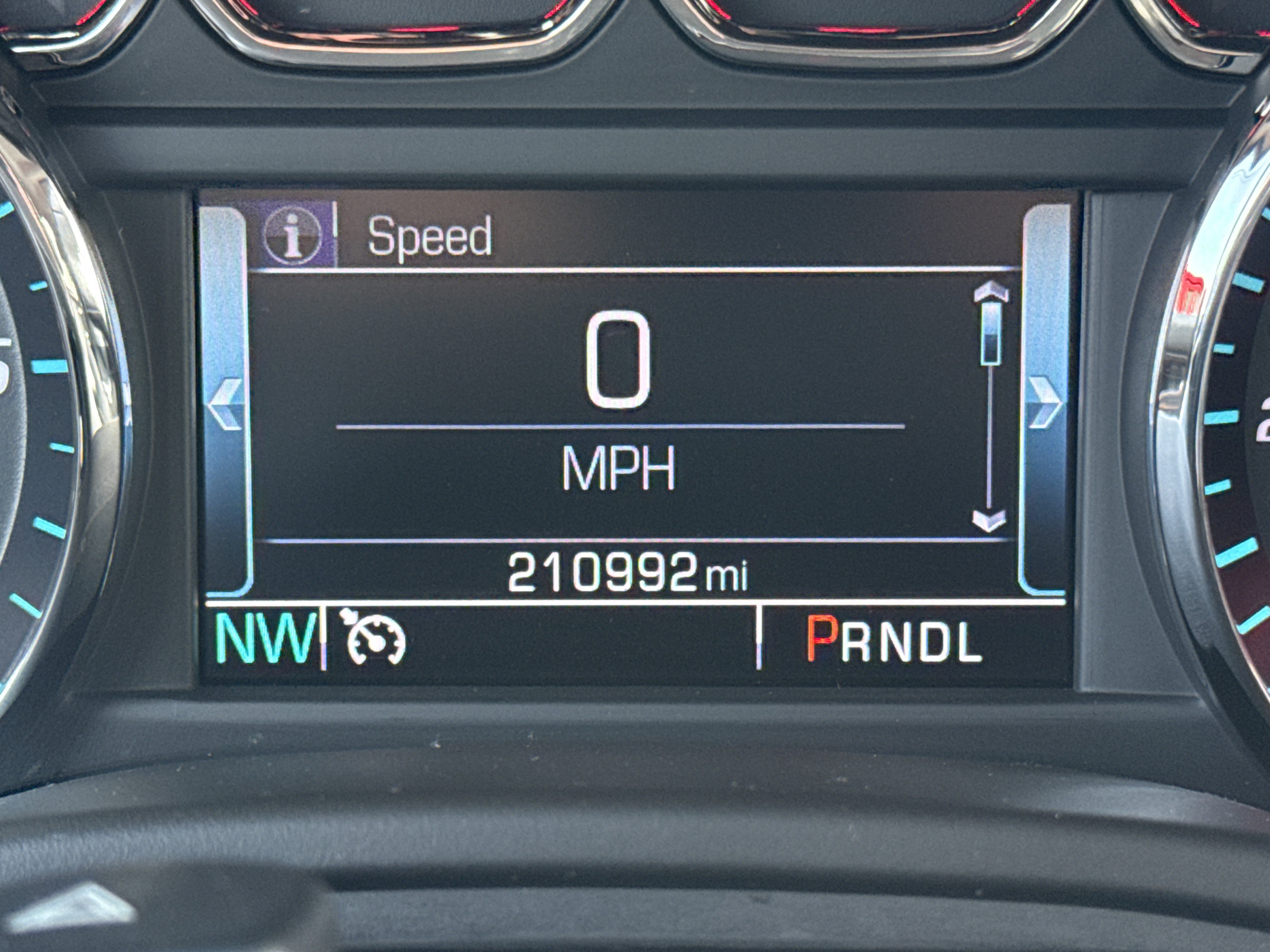 Used 2019 Summit White Chevrolet LT 4WD image 22