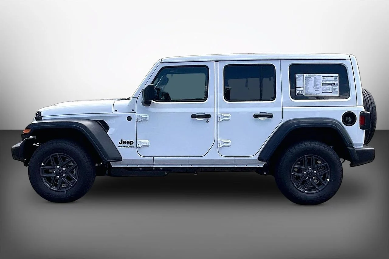 New 2026 Bright White Clear-Coat Exterior Paint Jeep Sport S image 5