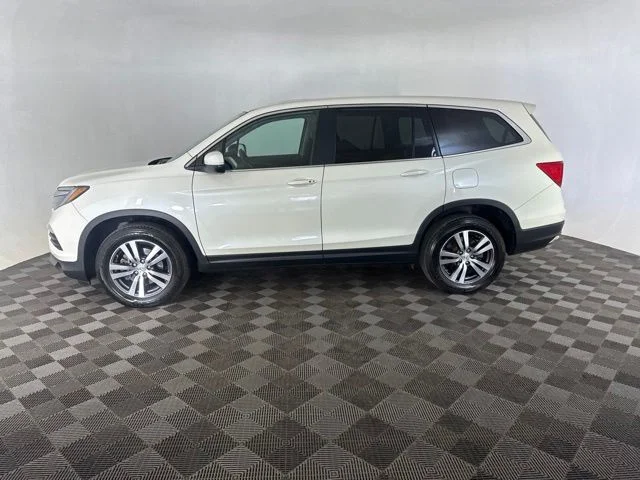 Used 2018 White Honda EX-L image 10