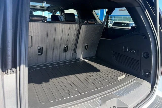New 2026 Glacier White Tricoat GMC Denali Ultimate image 29