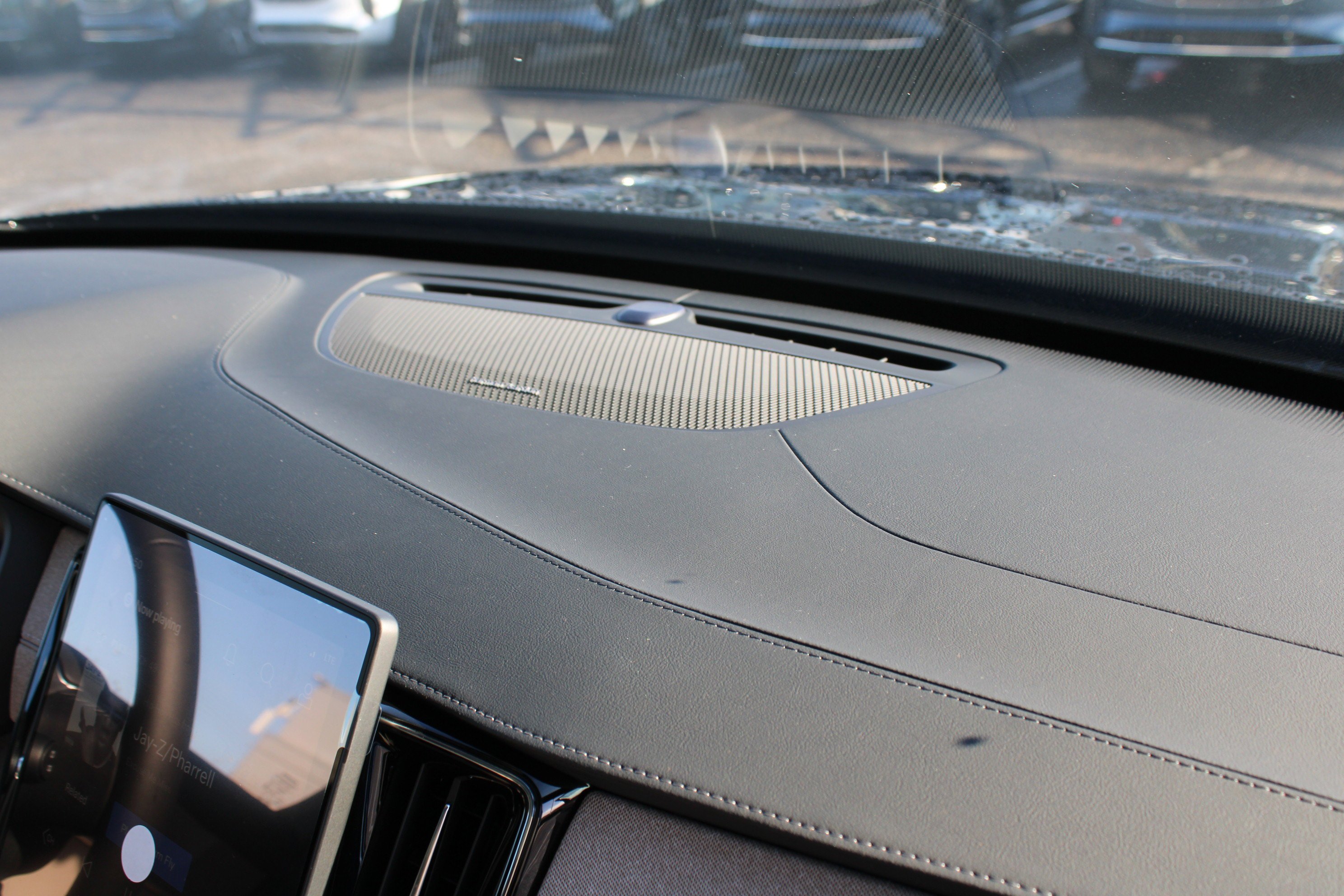 New 2026 Onyx Black Metallic Volvo Plus image 52