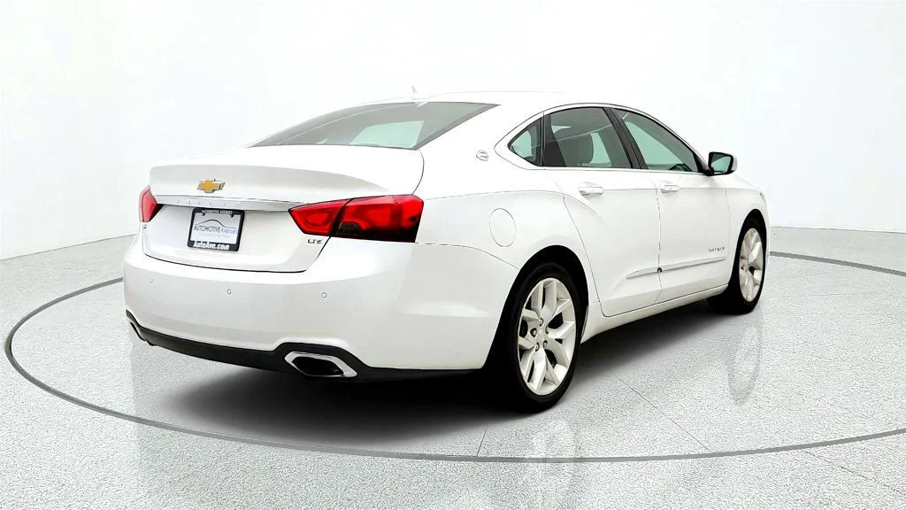 Used 2016 Iridescent Pearl Tricoat Chevrolet 4dr Sedan LTZ w/2LZ image 5
