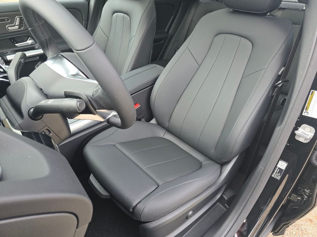 New 2026 Night Black Mercedes-Benz GLA 250 image 24