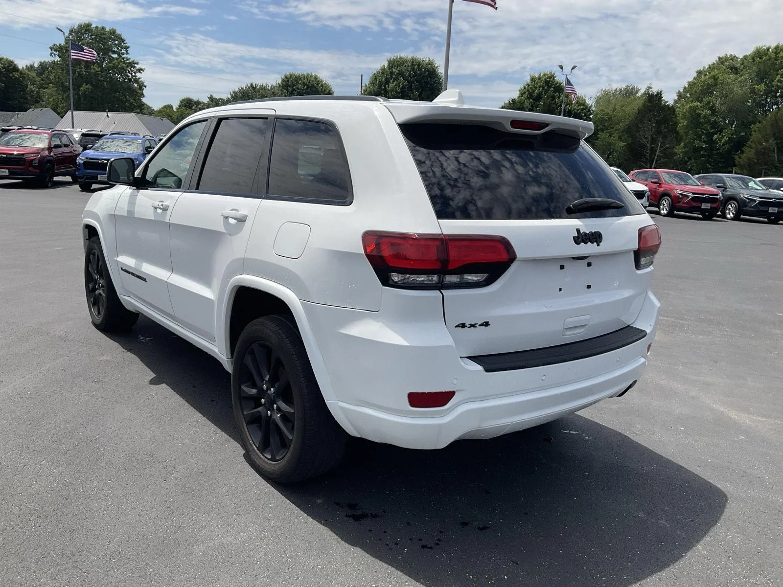 Used 2020 Bright White Clearcoat Jeep Altitude image 8