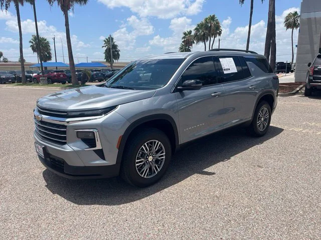 Used 2025 Gray Chevrolet LT image 3