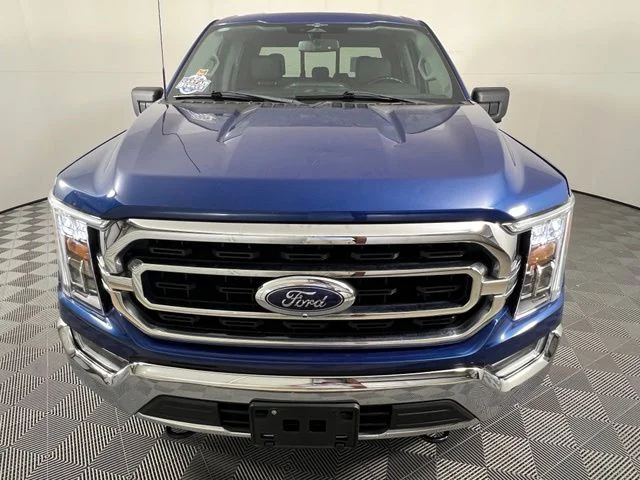 Used 2023 Blue Ford XLT image 2