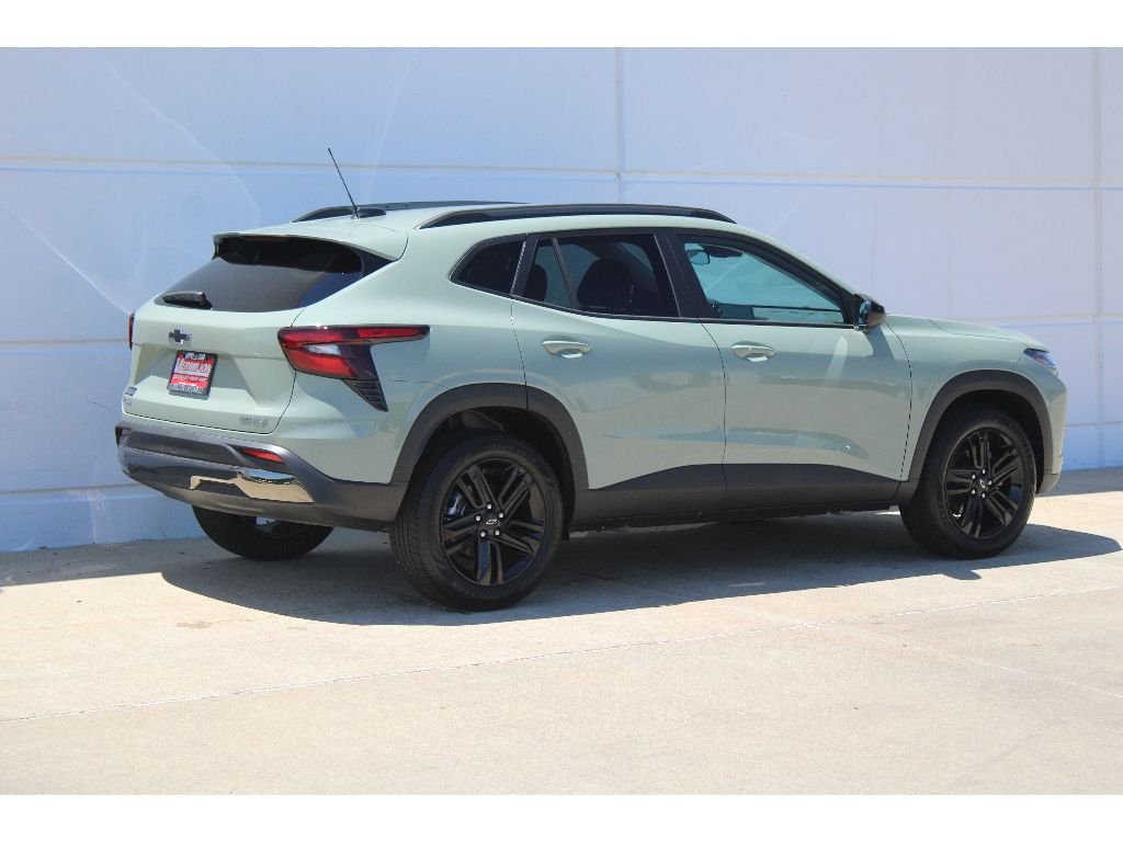 2026 Chevrolet Trax Activ - Photo 6