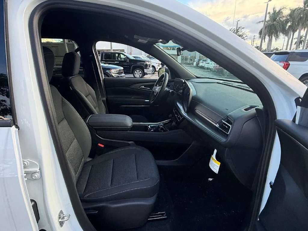 2026 Chevrolet Traverse LT - Photo 15