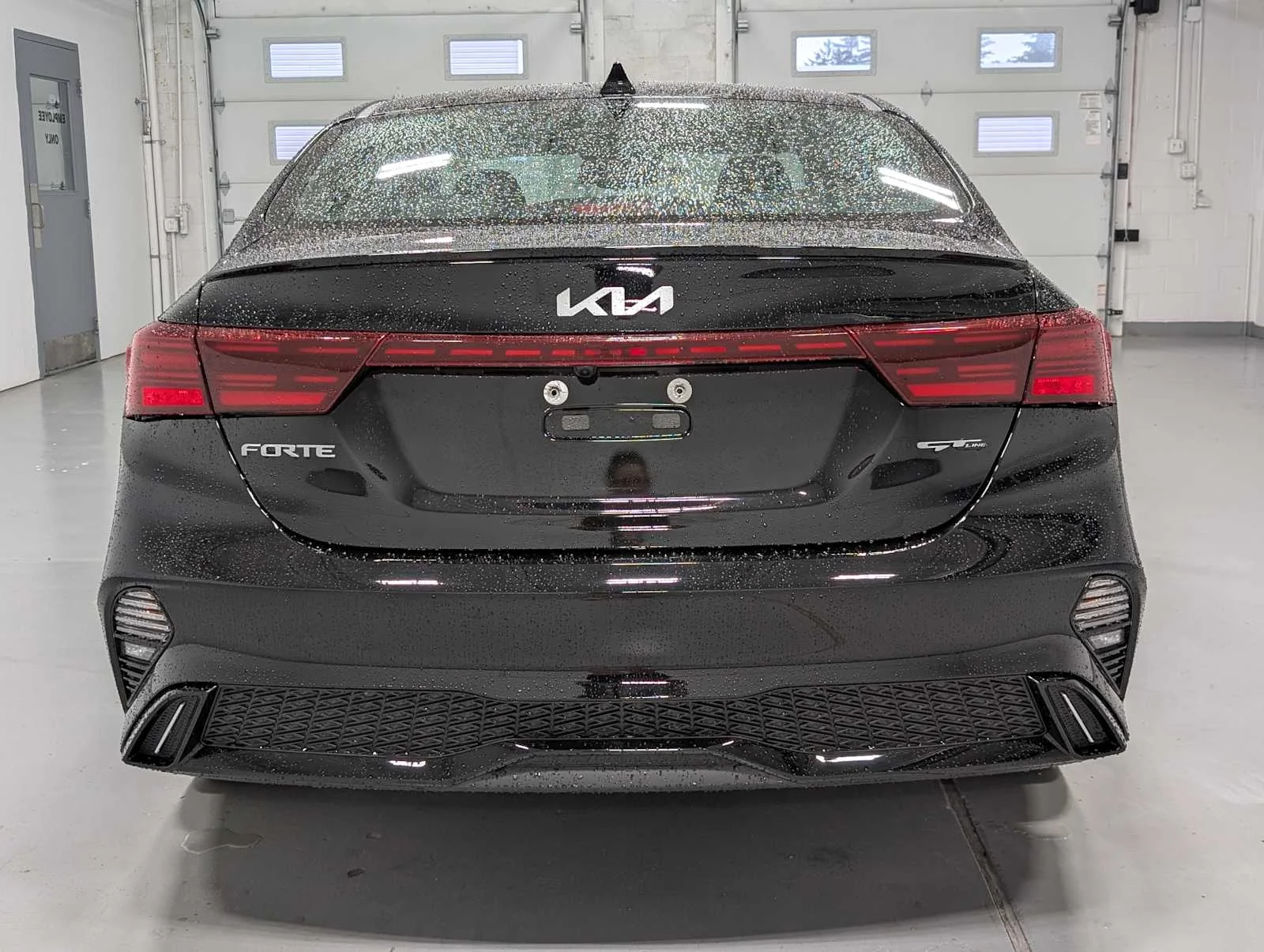 Used 2023 Aurora Black Kia GT-Line image 9