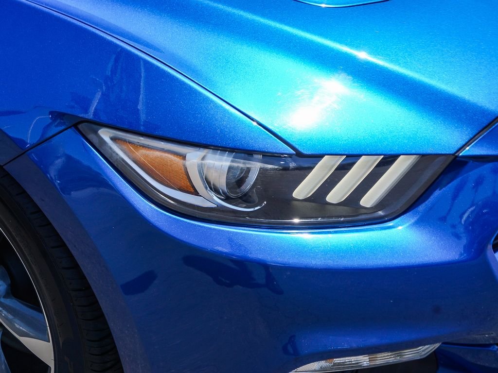 Used 2017 Blue Ford GT image 11