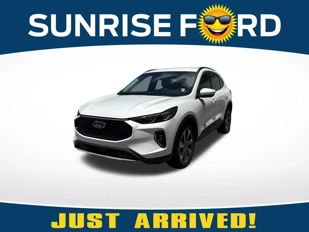 2023 Ford Escape Platinum AWD Hybrid's photo