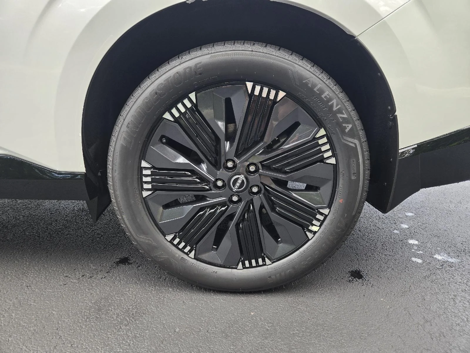 New 2027  NISSAN  image 9