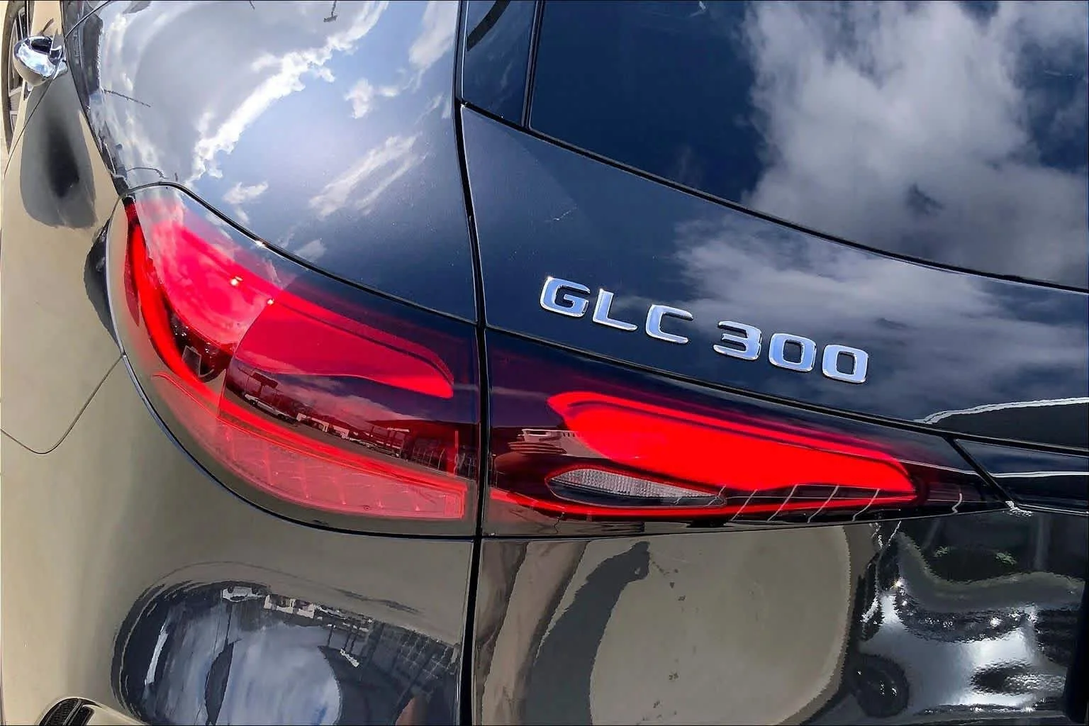 New 2026 Graphite Grey Metallic Mercedes-Benz GLC 300 image 14
