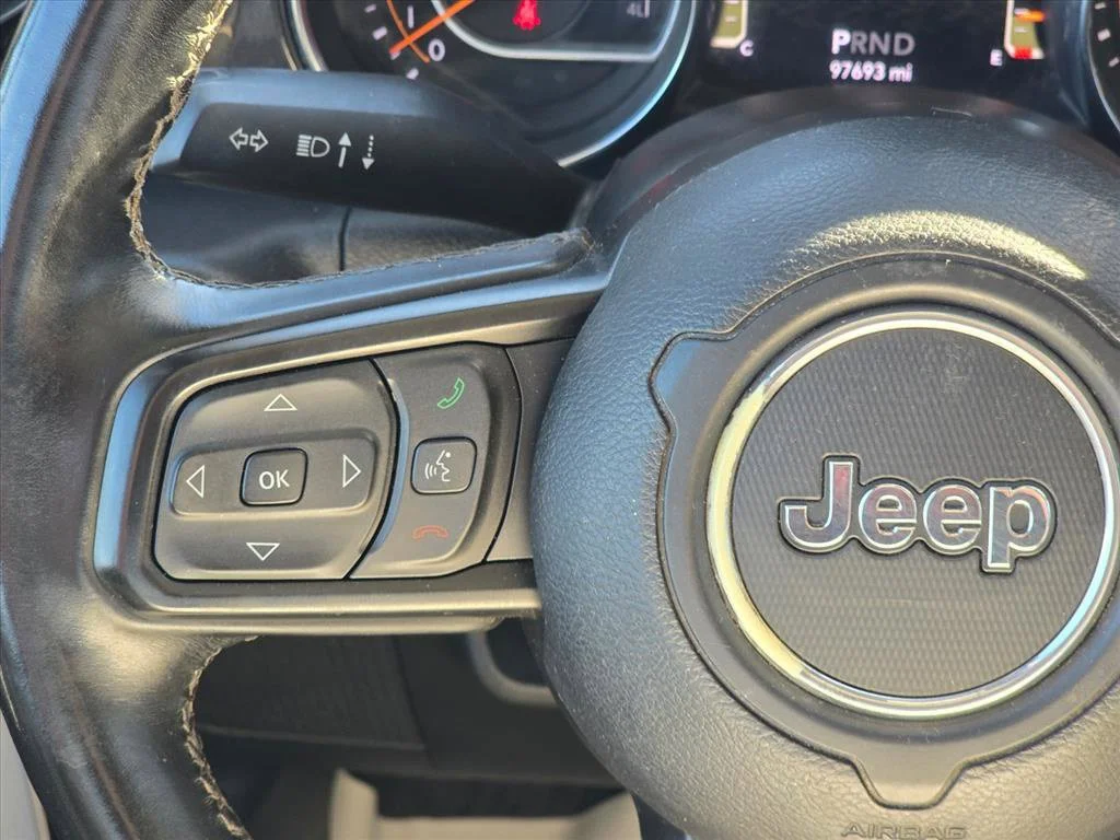Used 2020 White Jeep Altitude image 13