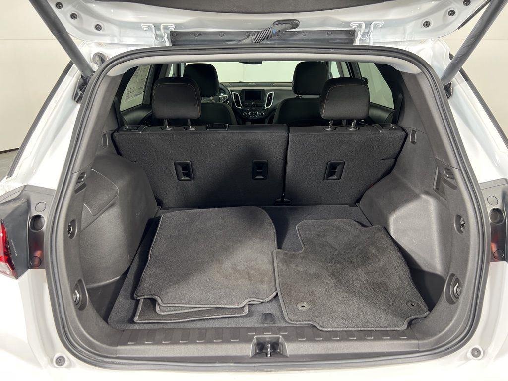 Used 2024 Summit White Chevrolet LT image 24
