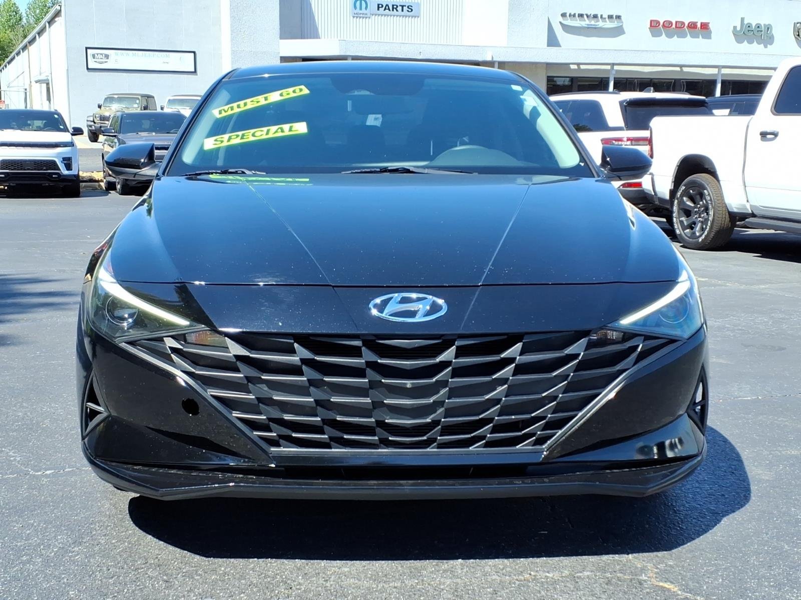 Used 2021 Hyundai Elantra SE with VIN KMHLL4AG1MU071998 for sale in Lexington, NC
