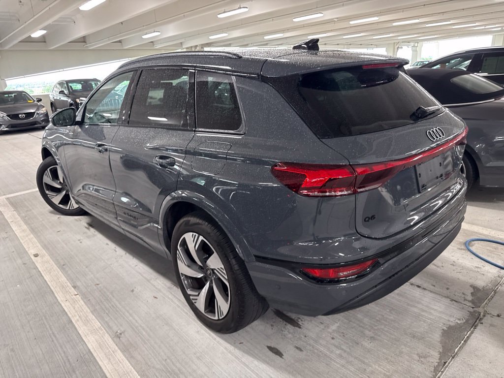 Used 2025 Gray Audi Premium Plus image 7